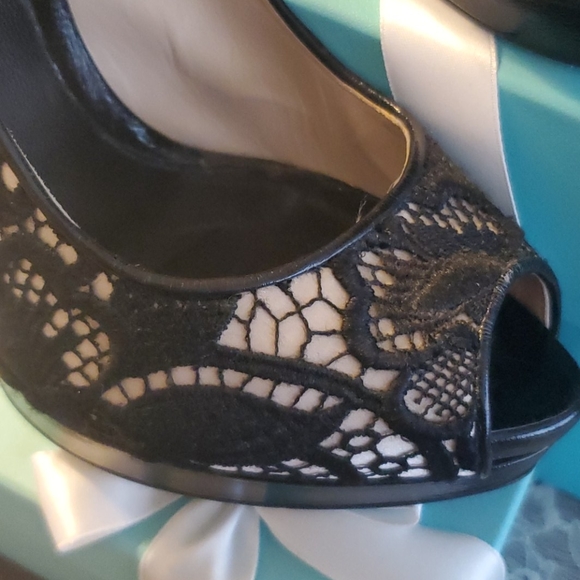 Vintage authentic Alexander McQueen peep toe pumps - Picture 9 of 14